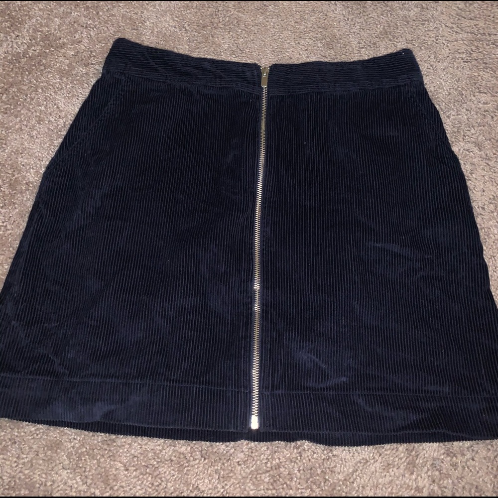 NWOT GAP navy zip up mini skirt